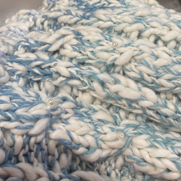 🆕 Betsey Johnson Women's Snow Diggity Cowl Cold Weather Scarf. NWT - Picture 9 of 9